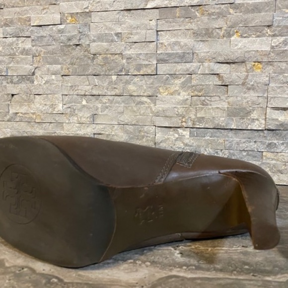 Tory Burch Beige Booties - Bristol High Heel Size 11 - Picture 5 of 8